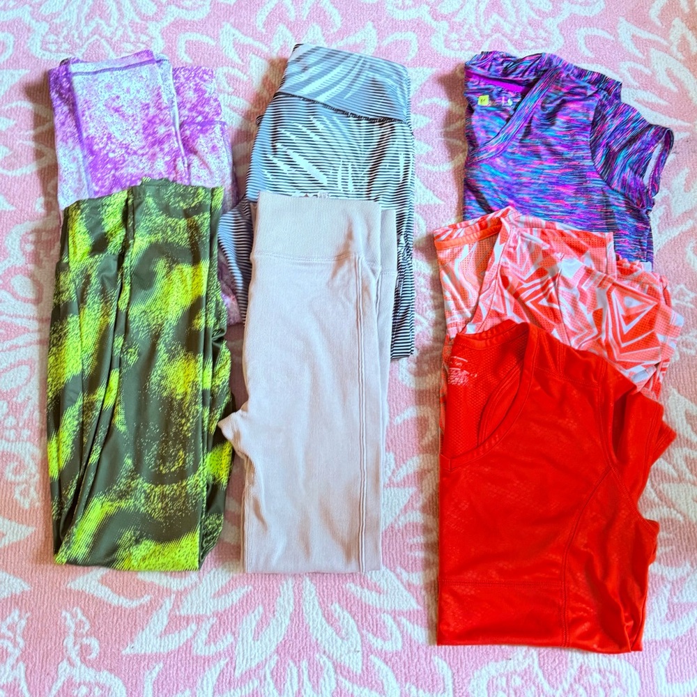 Colorful Activewear Leggings and Tops Set